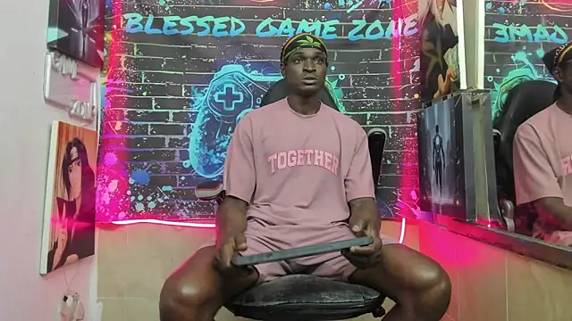 Snapshot of Terrance_z chatting on April 12, 2026, 11:02 am Terrance z online show from April 12, 2026, 11:02 am