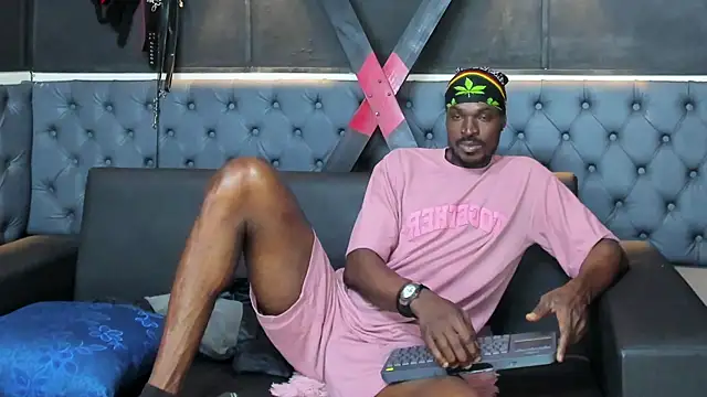 Snapshot of Terrance_z chatting on November 21, 2025, 8:08 pm Terrance z online show from November 21, 2025, 8:08 pm