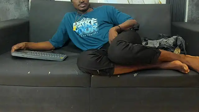 Snapshot of Terrance_z chatting on January 14, 2026, 5:49 pm Terrance z online show from January 14, 2026, 5:49 pm