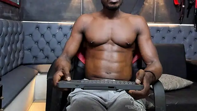 Snapshot of Terrance_z chatting on February 5, 2026, 7:43 pm Terrance z online show from February 5, 2026, 7:43 pm