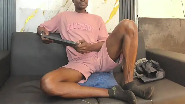 Snapshot of Terrance_z chatting on December 20, 2025, 7:17 pm Terrance z online show from December 20, 2025, 7:17 pm