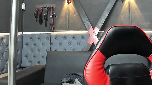 Snapshot of Terrance_z chatting on November 28, 2025, 7:14 pm Terrance z online show from November 28, 2025, 7:14 pm