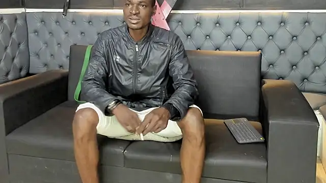 Snapshot of Terrance_z chatting on October 10, 2025, 6:09 pm Terrance z online show from October 10, 2025, 6:09 pm