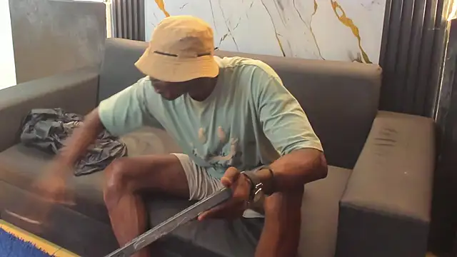 Snapshot of Terrance_z chatting on October 11, 2025, 9:38 pm Terrance z online show from October 11, 2025, 9:38 pm