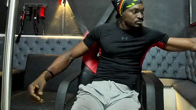 Snapshot of Terrance_z chatting on February 4, 2026, 8:26 pm Terrance z online show from February 4, 2026, 8:26 pm