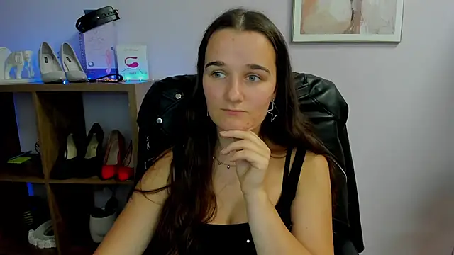 Snapshot of KateDelight chatting on September 25, 2025, 2:01 pm KateDelight online show from September 25, 2025, 2:01 pm