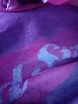 Armyexhibitionistvet online show from April 12, 2026, 8:28 am