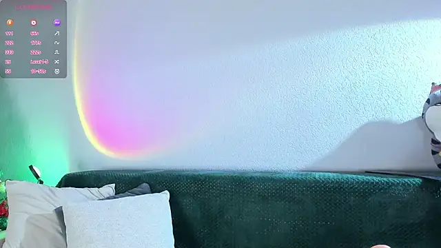 Snapshot of CrystalRey chatting on December 22, 2025, 3:50 am CrystalRey online show from December 22, 2025, 3:50 am