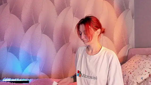 Snapshot of CrystalRey chatting on February 25, 2025, 4:57 am CrystalRey online show from February 25, 2025, 4:57 am