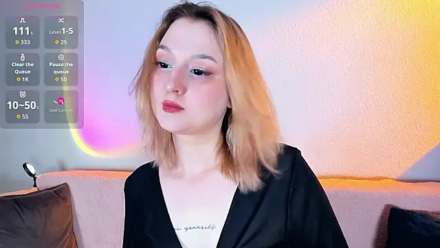 Snapshot of CrystalRey chatting on February 24, 2026, 5:30 am CrystalRey online show from February 24, 2026, 5:30 am