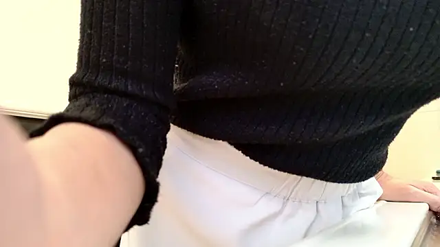 Snapshot of sayaka_xo chatting on February 3, 2026, 6:40 am sayaka xo online show from February 3, 2026, 6:40 am