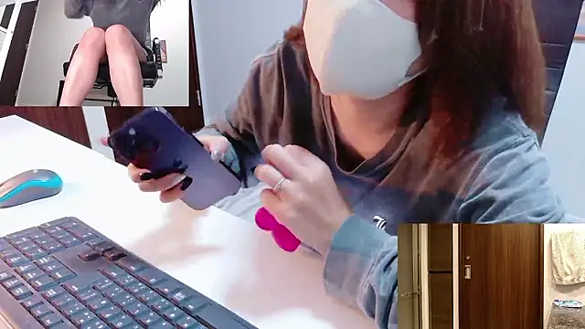 Snapshot of ayu_yu_xo chatting on November 4, 2025, 12:31 pm ayu yu xo online show from November 4, 2025, 12:31 pm