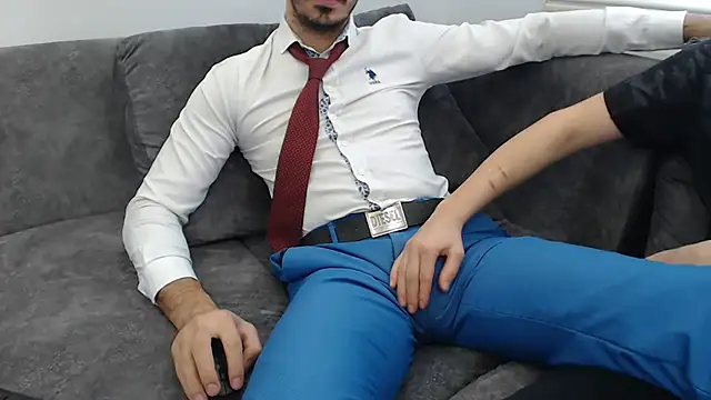 Snapshot of Naughtb0y chatting on December 2, 2025, 11:01 am Naughtb0y online show from December 2, 2025, 11:01 am