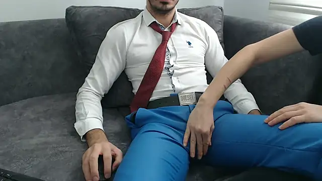 Snapshot of Naughtb0y chatting on December 3, 2025, 9:53 am Naughtb0y online show from December 3, 2025, 9:53 am