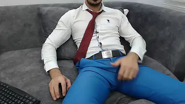 Snapshot of Naughtb0y chatting on November 8, 2025, 11:08 pm Naughtb0y online show from November 8, 2025, 11:08 pm