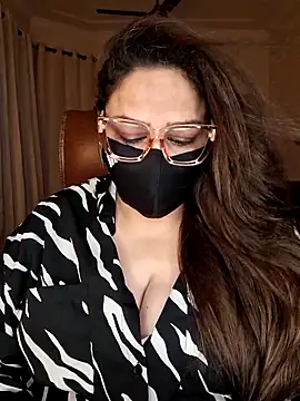 SEXY-Sardarni online show from May 12, 2026, 2:45 pm