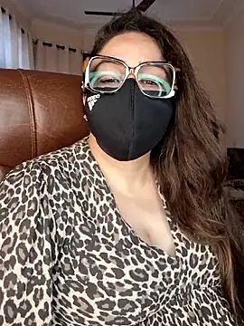 SEXY-Sardarni online show from May 5, 2026, 8:06 am