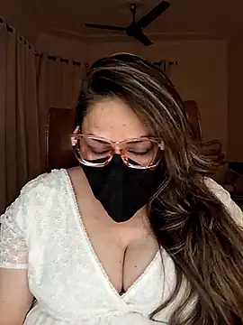 Snapshot of SEXY-Sardarni chatting on February 15, 2025, 3:17 pm SEXY-Sardarni online show from February 15, 2025, 3:17 pm