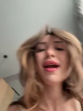 Snapshot of mollyyank chatting on March 28, 2026, 12:17 pm mollyyank online show from March 28, 2026, 12:17 pm