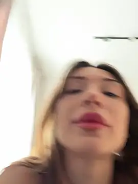 Snapshot of mollyyank chatting on March 27, 2026, 9:10 am mollyyank online show from March 27, 2026, 9:10 am