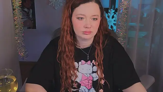 carolina elf online show from December 21, 2025, 8:20 pm