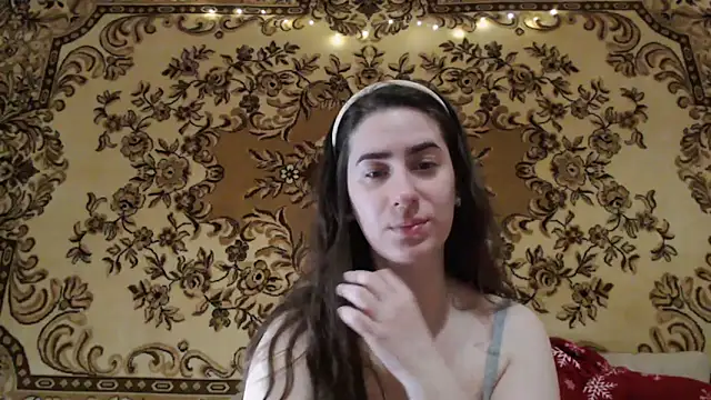 INELIKA online show from December 3, 2025, 9:58 pm