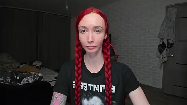 Snapshot of Roxy_Silver chatting on February 18, 2026, 7:54 pm Roxy Silver online show from February 18, 2026, 7:54 pm