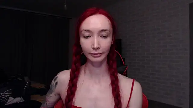 Snapshot of Roxy_Silver chatting on May 23, 2026, 1:37 am Roxy Silver online show from May 23, 2026, 1:37 am