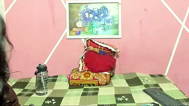 Mia jonny6 online show from April 8, 2026, 11:01 am