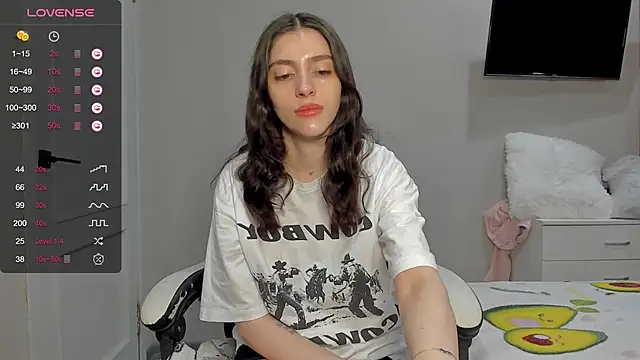 Snapshot of broosnica1 chatting on February 9, 2026, 10:46 am broosnica1 online show from February 9, 2026, 10:46 am