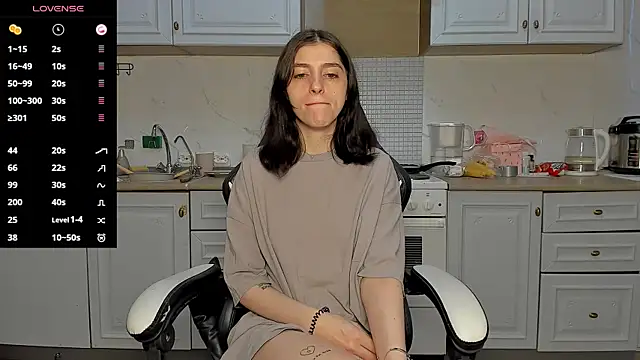 broosnica1 online show from March 9, 2025, 9:35 am