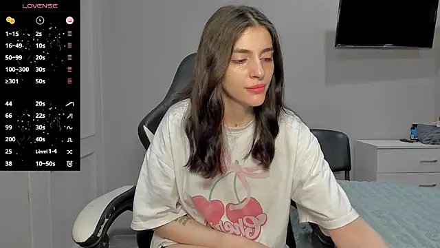 broosnica1 online show from October 30, 2025, 7:17 am