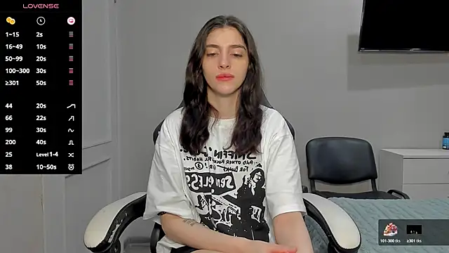 broosnica1 online show from November 12, 2025, 7:34 am