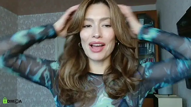 alicia spicy online show from December 5, 2025, 8:02 am