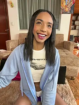 Snapshot of xenia_golden chatting on July 28, 2026, 2:13 pm xenia golden online show from July 28, 2026, 2:13 pm