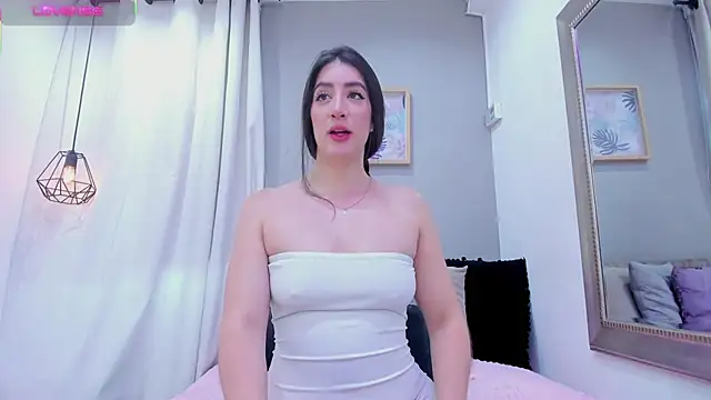 Snapshot of _AlejaCruz_ chatting on October 5, 2025, 11:56 am AlejaCruz online show from October 5, 2025, 11:56 am