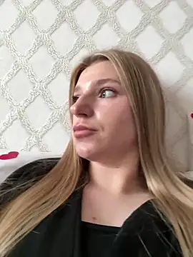 Snapshot of adel_secret chatting on May 30, 2026, 3:28 pm adel secret online show from May 30, 2026, 3:28 pm