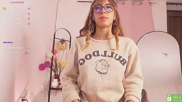 Miranditta online show from October 2, 2025, 6:17 am