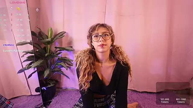 Miranditta online show from March 1, 2025, 1:32 am