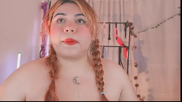 Snapshot of Samanta_cutee chatting on December 18, 2025, 9:18 pm Samanta cutee online show from December 18, 2025, 9:18 pm