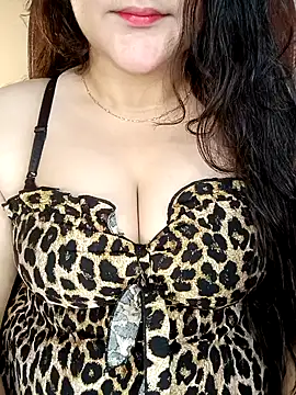 Snapshot of AK---47 chatting on November 15, 2025, 7:56 am AK---47 online show from November 15, 2025, 7:56 am