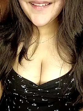 Snapshot of AK---47 chatting on February 5, 2025, 4:58 pm AK---47 online show from February 5, 2025, 4:58 pm