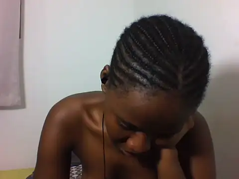 Snapshot of Deliciousbabe chatting on May 8, 2026, 10:13 pm Deliciousbabe online show from May 8, 2026, 10:13 pm