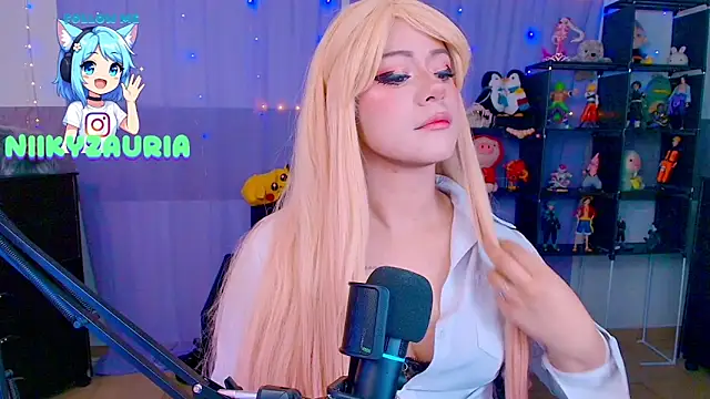 Snapshot of _niiky chatting on November 13, 2025, 10:41 am niiky online show from November 13, 2025, 10:41 am