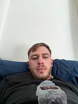 Julian128 online show from March 21, 2026, 3:38 pm