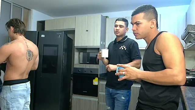 Snapshot of Boysgang_sex chatting on December 22, 2025, 11:32 am Boysgang sex online show from December 22, 2025, 11:32 am