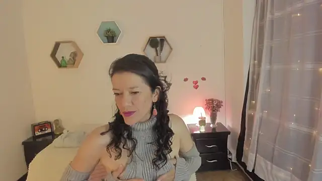 Snapshot of Paloma_victory chatting on April 22, 2026, 9:43 pm Paloma victory online show from April 22, 2026, 9:43 pm