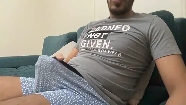 Snapshot of Mooka69 chatting on January 14, 2025, 2:22 pm Mooka69 online show from January 14, 2025, 2:22 pm