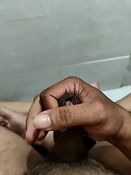 joejoe7 online show from October 12, 2025, 3:52 am