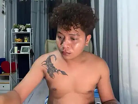 Snapshot of asian_sweetboy chatting on February 20, 2026, 11:34 am asian sweetboy online show from February 20, 2026, 11:34 am